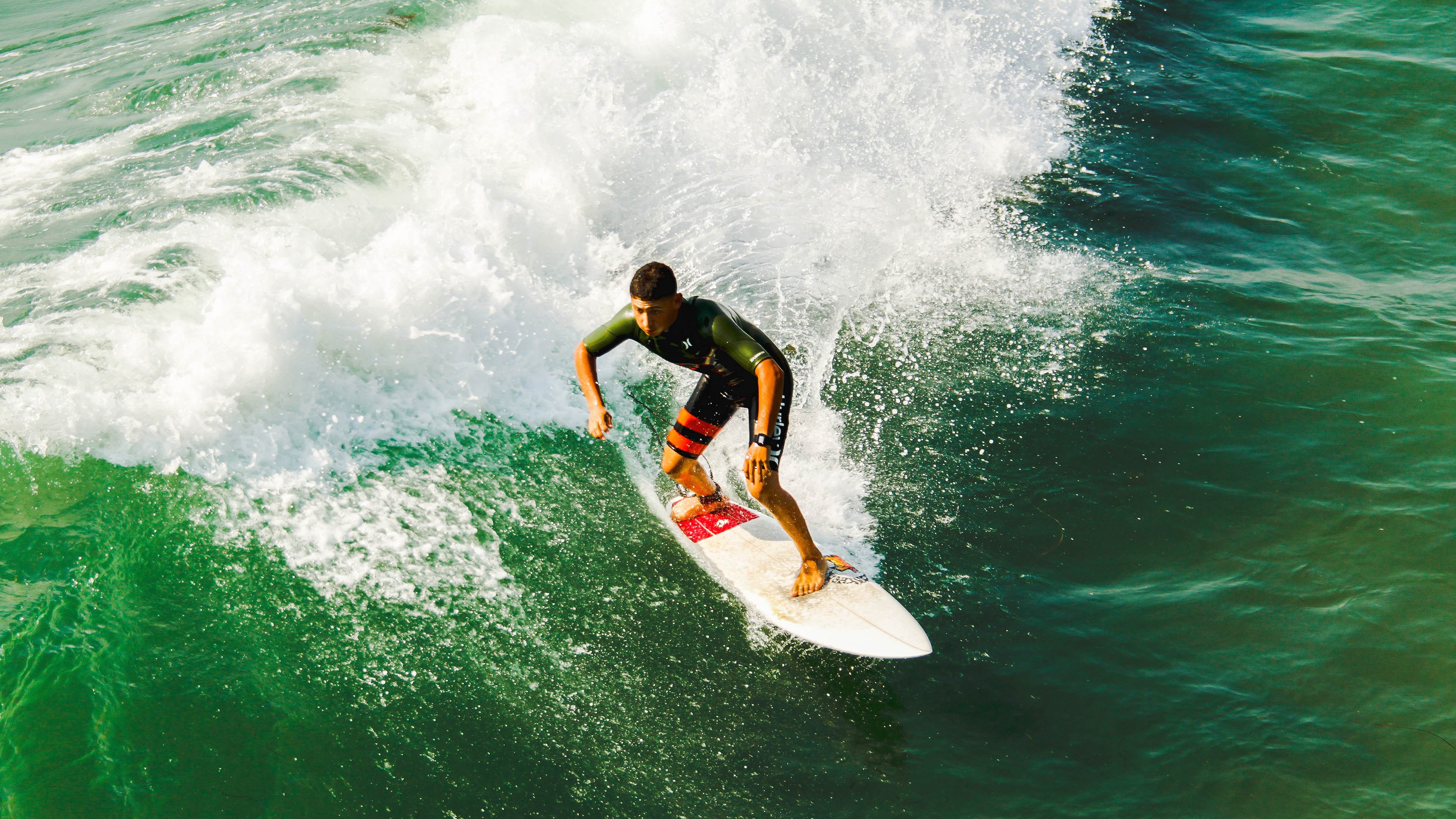 PSG体能充沛，海湾者坚持不懈争取突破